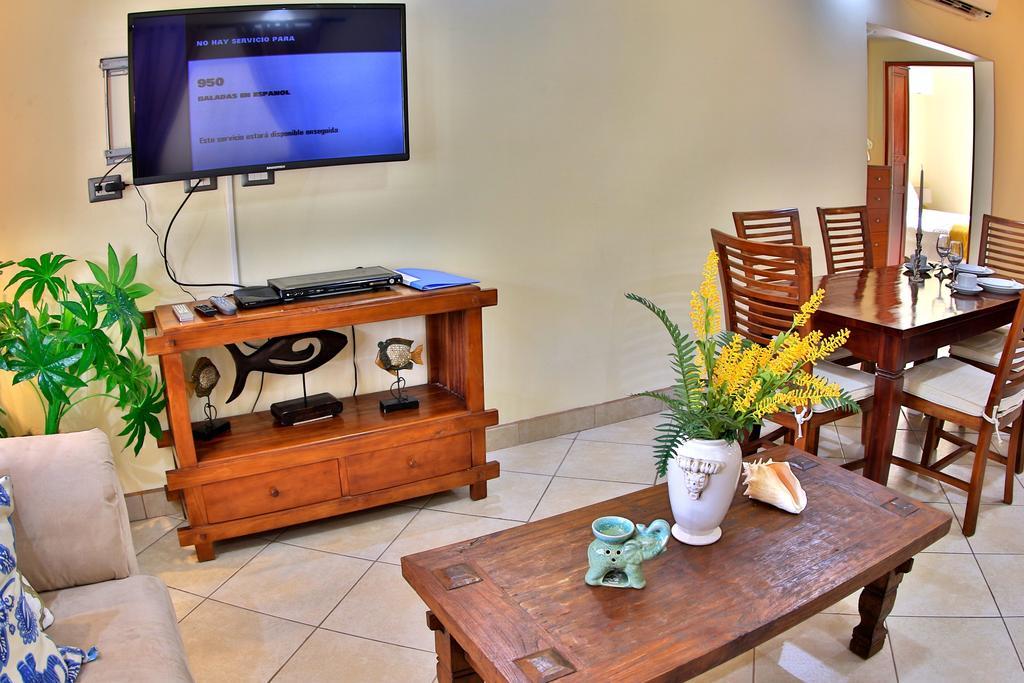 The Oaks Pool Front Fast Wifi Tamarindo
